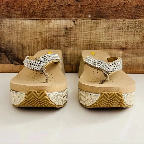 NWOT Volatile Snakeskin Pattern With Crystals Wedge Sandals - Picture 3 of 8